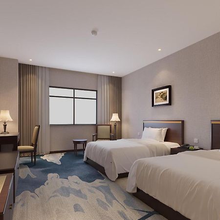 Beijing Palace Soluxe Hotel Astana Εξωτερικό φωτογραφία