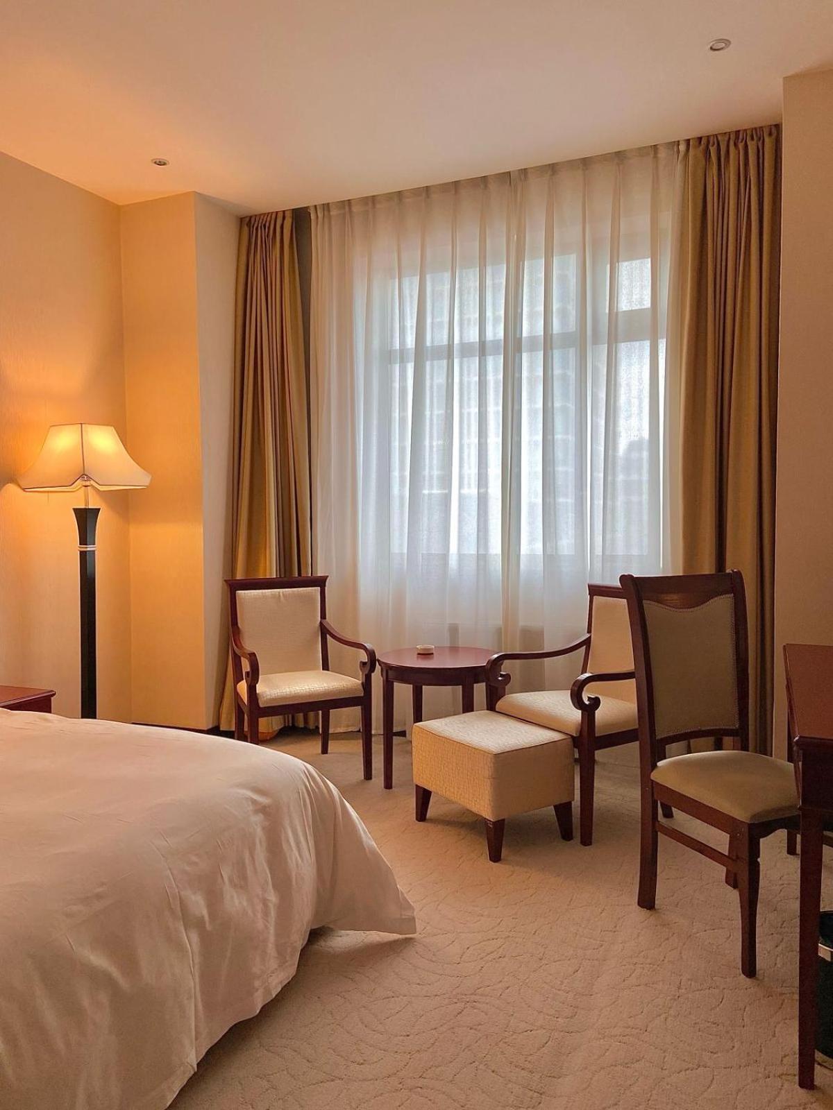 Beijing Palace Soluxe Hotel Astana Εξωτερικό φωτογραφία A room at the hotel
