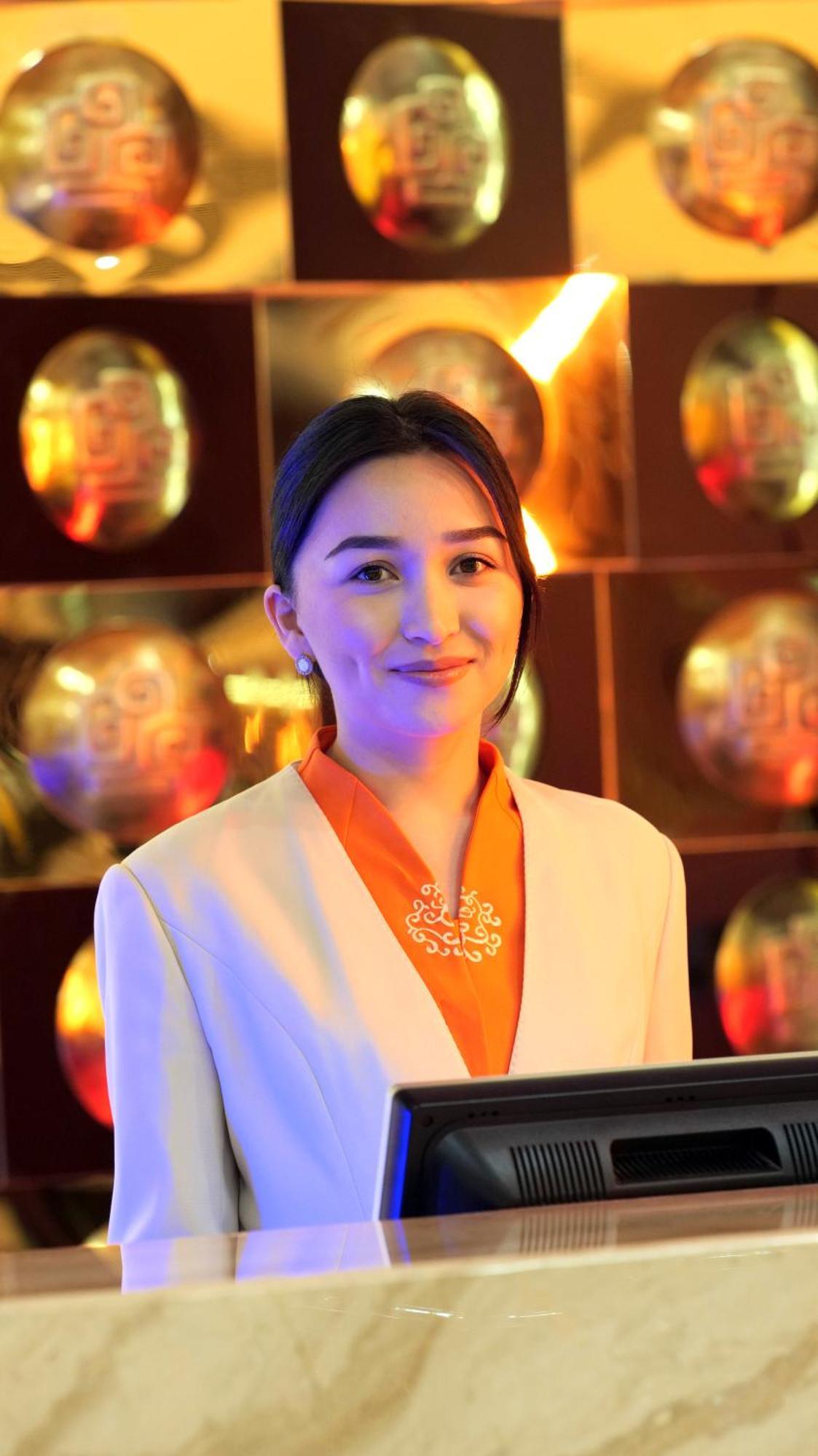 Beijing Palace Soluxe Hotel Astana Εξωτερικό φωτογραφία Princess Bajrakitiyabha in 2019