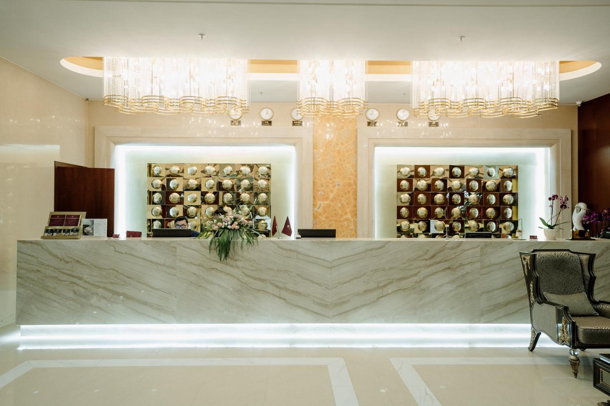 Beijing Palace Soluxe Hotel Astana Εξωτερικό φωτογραφία Reception